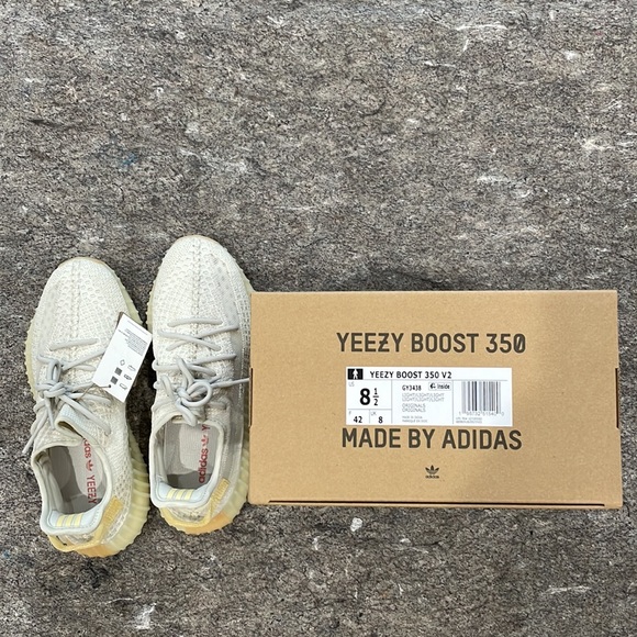 Authentic Yeezy 350 v2 UV color change light up - Picture 8 of 14